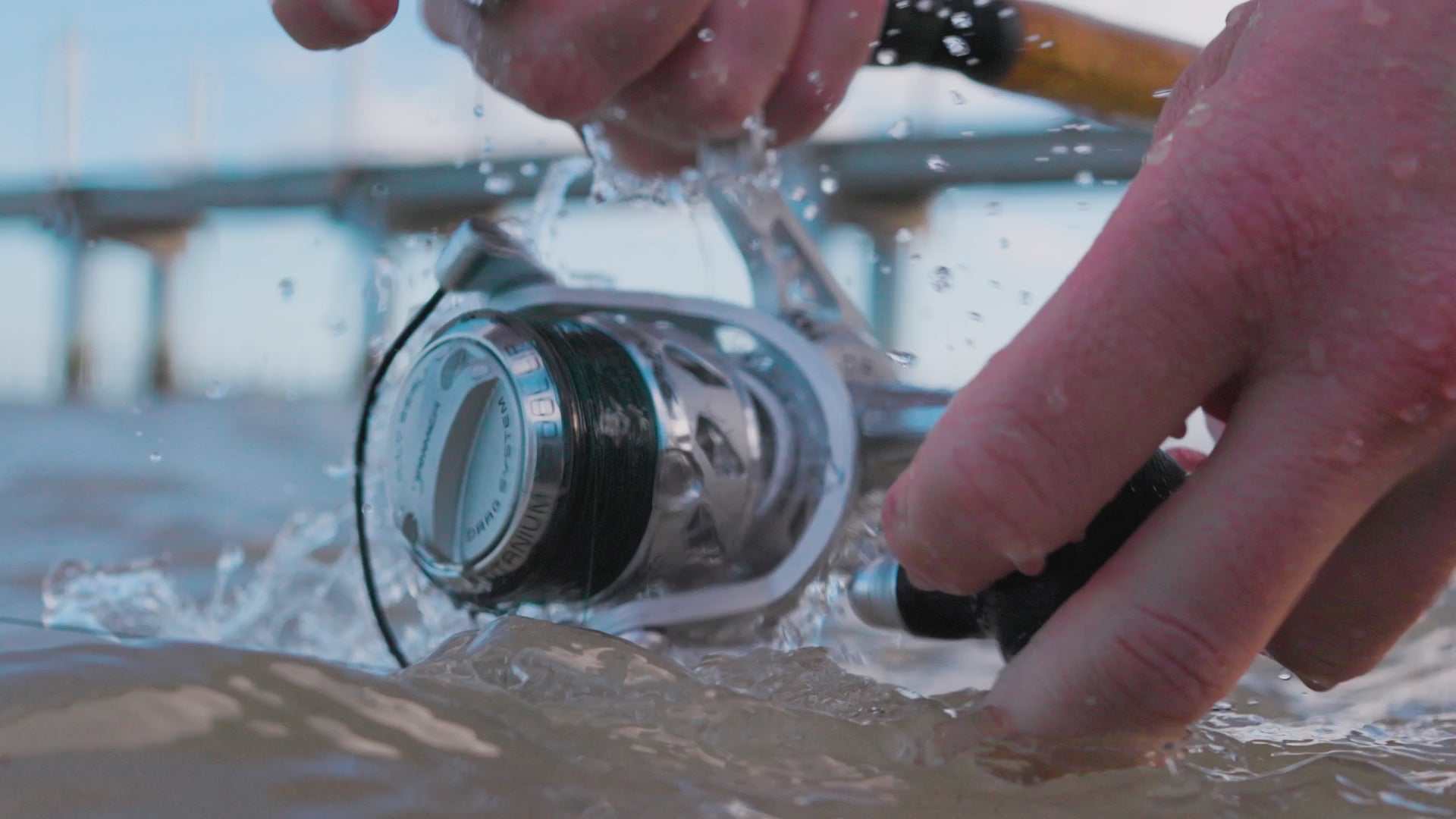 Load video: SaltX II Spinning Reel